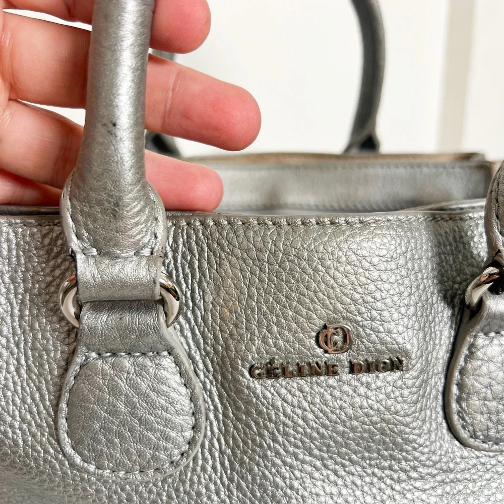 Celine Dion silver pebbled leather “Adagio” purse satchel cross body strap - Picture 3 of 16